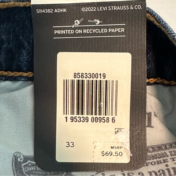 Levi’s 501 Mid Thigh Shorts in Salsa Center Dark Wash Size 33 - Picture 9 of 11